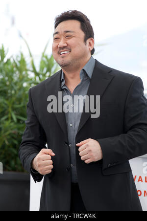 Attore Lee Don presso il gangster, Cop, Il diavolo pellicola fotografica chiamata presso la 72a Cannes Film Festival, giovedì 23 maggio 2019, Cannes, Francia. Photo credit: Doreen Kennedy Foto Stock