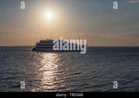 Emerald Princess Casino nave da crociera Foto Stock