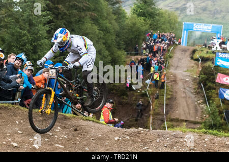 Loic Bruni racing in UCI Mountain Bike World Cup 2019 Stadio 2 elite uomo finale, Fort William, Scotland, Regno Unito Foto Stock