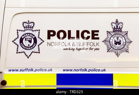 Norfolk e Suffolk Constabulary, veicolo di polizia, Riot Van, forze congiunte, logo, badge, insegne, REGNO UNITO Foto Stock