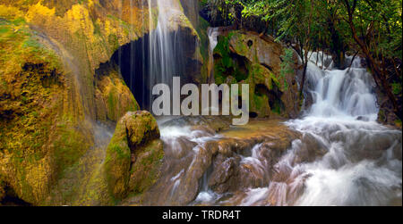 La cascata di San Maurin nel parco naturale del Verdon, Francia Provenza, Verdon, Moustiers-Sainte-Marie Foto Stock