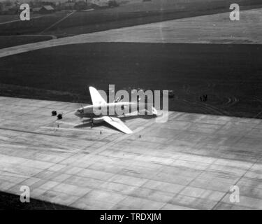 Crash di Curtiss C-46 sull'aeroporto di-Riem, foto aerea dal 08.05.1959, in Germania, in Baviera, Monaco di Baviera Foto Stock