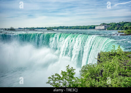 Incredibili Cascate del Niagara visto dal lato canadese, Canada Foto Stock