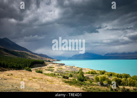 Lago di montagna sulla South Island, in Nuova Zelanda, isola meridionale Foto Stock