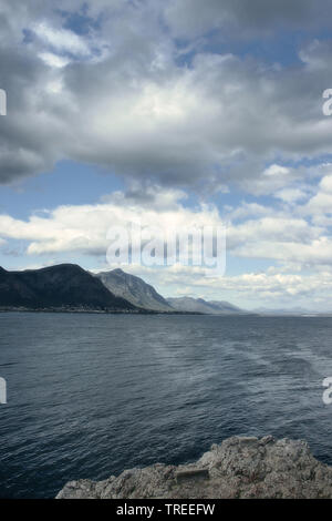 Vista della Walker Bay da Hermanus, Sud Africa Foto Stock