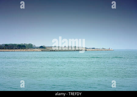 Venezia, Italia -10 APR 2019- Vista del MOSE (Modulo Sperimentale Elettromeccanico, Modulo Sperimentale Elettromeccanico) progetto di infrastruttura in t Foto Stock