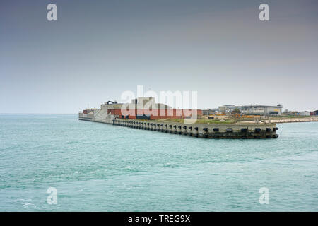 Venezia, Italia -10 APR 2019- Vista del MOSE (Modulo Sperimentale Elettromeccanico, Modulo Sperimentale Elettromeccanico) progetto di infrastruttura in t Foto Stock