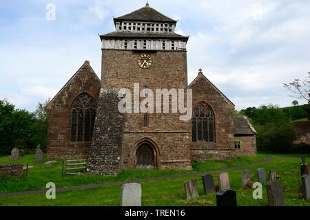 St Bridgets Chiesa Skenfrith grado 1 elencato la costruzione di origine medievale Monmouthshire Galles cymru REGNO UNITO Foto Stock