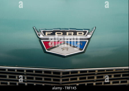 1960 Ford Starliner Americano classico coupé di lusso auto Foto Stock