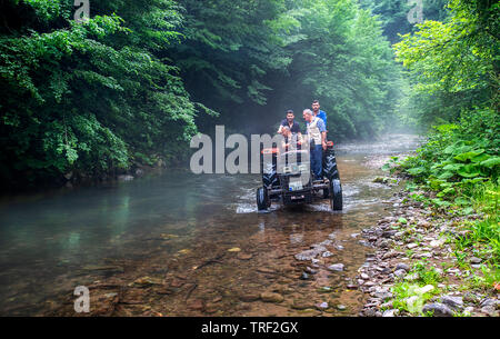 Il mio Creek e cascata Kocaali Sakarya in Turchia Foto Stock