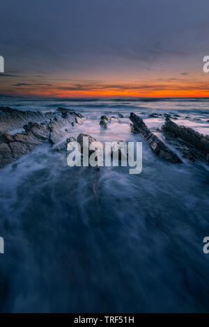 Tramonto a Bidart's beach accanto a Biarritz, Paese Basco. Foto Stock