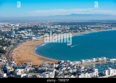 Vista panoramica di Agadir Agadir città beach resort e dall oceano Atlantico Foto Stock