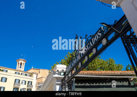 Il mercato del pesce, Mahon, la capitale di Minorca, Isole Baleari, Spagna Foto Stock