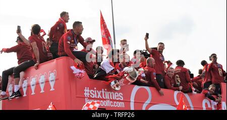 Liverpool FC Victory Parade di Old Swan, Liverpool su Giugno 2nd, 2019 Dopo aver vinto la Chanpions League titolo. Foto Stock