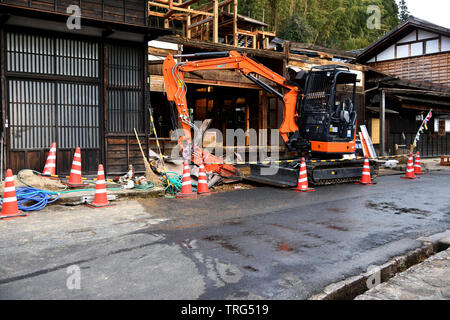 I lavori di demolizione in villaggio Tsumago Giappone Foto Stock