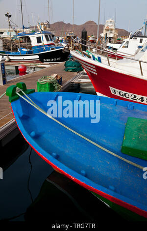 Puerto pesquero en pueblo Gran Tarajal. Isla Fuerteventura. Provincia di Las Palmas. Islas Canarias. España Foto Stock