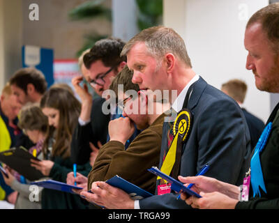 Rob Munn, consigliere SNP a Leith Walk per elezione conteggio a Edinburgh City la sede del Consiglio di Edimburgo, Scozia, Regno Unito Foto Stock