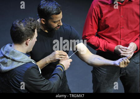 Edinburgh, Regno Unito. 5 Giugno, 2019. David Blaine apre il suo 'Reale o Magic' Tour del Regno Unito al Playhouse Theatre di Edimburgo. Credito: Colin Fisher/Alamy Live News Foto Stock