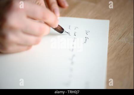 Scrivere la lettera ad un amico Foto Stock