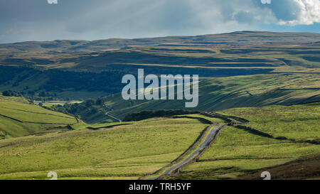 E Hooksbank Wharfedale, Kettlewell, Yorkshire Dales National Park, England, Regno Unito Foto Stock