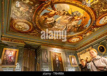 Interno, Powis Castle, Galles Foto Stock