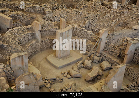 Scavo Archeologico di pietra antica sito cerimoniale a Gobekli Tepe in Sanliurfa, Turchia Foto Stock