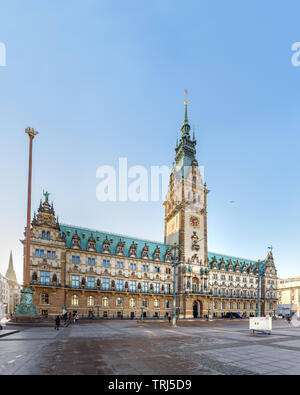 Amburgo, Germania - 07 Novembre 2018: Hamburg City Hall o Rathaus nel centro di Amburgo Foto Stock