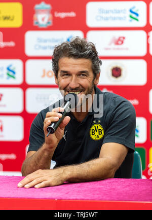 Conferenza stampa in vista del Liverpool FC Legends match contro il Borussia Dortmund leggende presso la Hong Kong Stadium, Vladimir Smicer e Stephane Hen Foto Stock