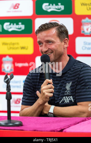 Conferenza stampa in vista del Liverpool FC Legends match contro il Borussia Dortmund leggende presso la Hong Kong Stadium, Vladimir Smicer (foto) e S Foto Stock