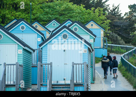 Pittoresca spiaggia di capanna a Bournmouth beach in Dorset, Inghilterra, Regno Unito. Foto Stock