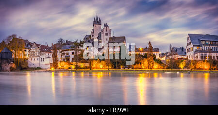 Serata al "Grafenschloss Diez' con il fiume Lahn Foto Stock