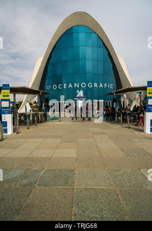 Valencia oceanografo edificio progettato da Santiago Calatrava, alla Città delle Arti e delle Scienze di Valencia. Spagna Foto Stock