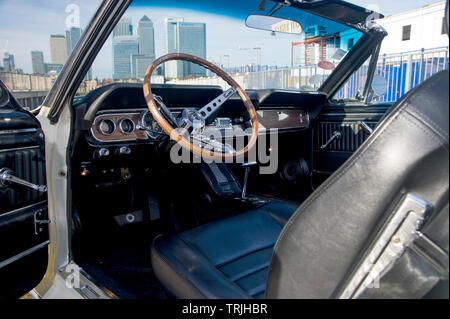 1966 Ford Mustang Convertible classic American sports car Foto Stock