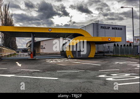 Fabbrica di sigarette Philip Morris, Kutna Hora, Repubblica Ceca Foto Stock