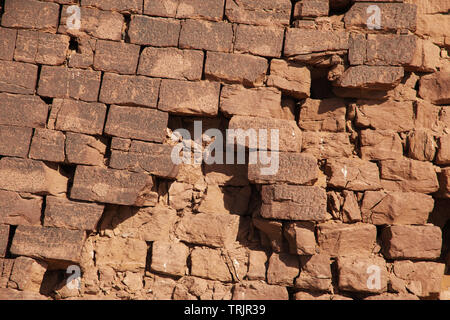 Le antiche piramidi di Meroe in Sudan il deserto Foto Stock