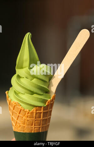 KYOTO, Giappone - 03 Maggio 2019: il tè verde Matcha gelato morbido Foto Stock