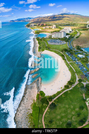 Una veduta aerea di Ko Olina spiagge e località sul lato ovest di Oahu, Hawaii. Foto Stock