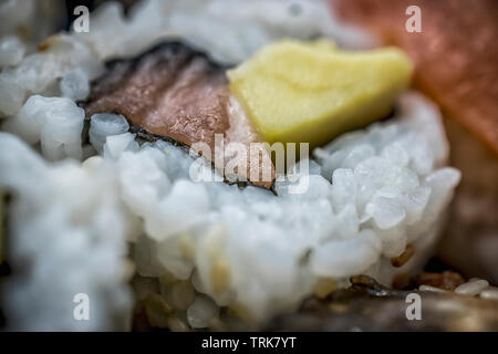 Un close-up foto di California rotoli sushi Foto Stock