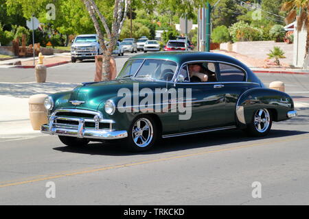 Un verde degli anni cinquanta la Chevrolet al memoriale di un evento della durata di un giorno a Boulder City, Nevada, STATI UNITI D'AMERICA Foto Stock