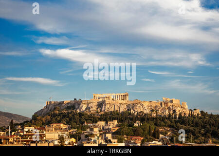 L'Acropoli sorge nel centro di Atene, Grecia. Foto Stock