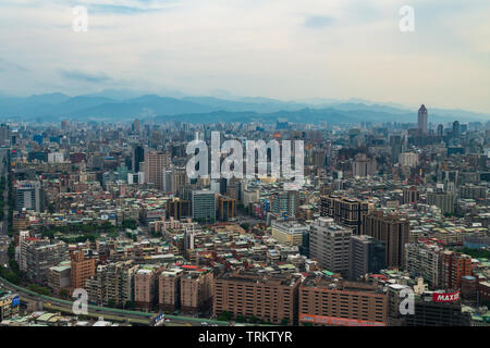 Vista aerea della città di Taipei a Taipei, Taiwan. Foto Stock