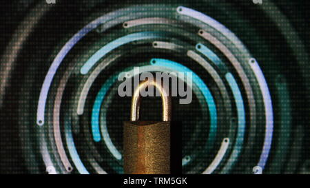 Il lucchetto chiuso. lucchetto posto nella parte anteriore di una sfocatura circolare bokeh luce. computer digitale e tema internet i concetti di sicurezza. cyber security e vir Foto Stock