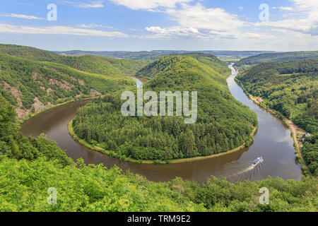 Saarschleife a Cloef vantage point vicino a Mettlach nella regione della Saar Foto Stock