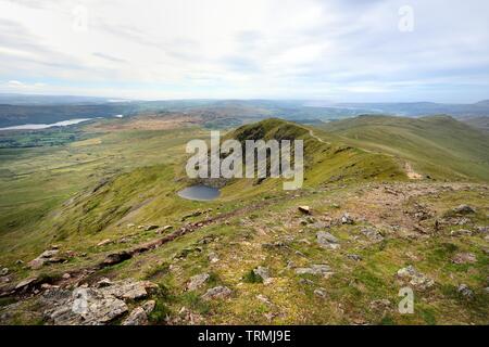 Tarn cieco al di sotto di Brown Pike Foto Stock