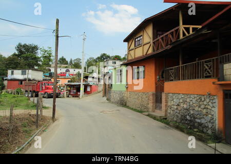 Otomi village Tenango de Doria in hidalgo, Messico. Foto Stock