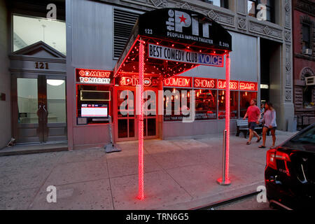 [Storefront storico] il People's Improv Theatre, The PIT, 123 e 24th St, New York, New York Foto Stock