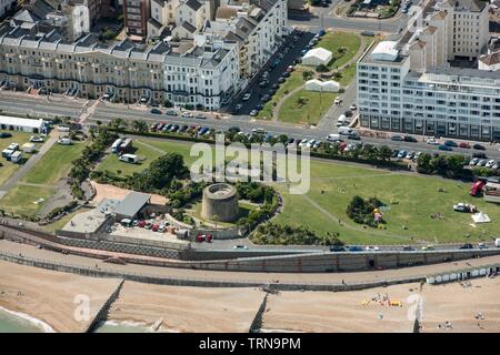 Il desiderio della torre (Martello Tower n. 73), Eastbourne, East Sussex, 2016. Creatore: Storico Inghilterra fotografo personale. Foto Stock