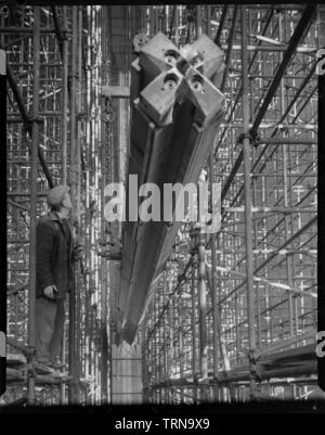 La costruzione della cattedrale di Coventry, West Midlands, 1960. Creatore: John Laing. Foto Stock