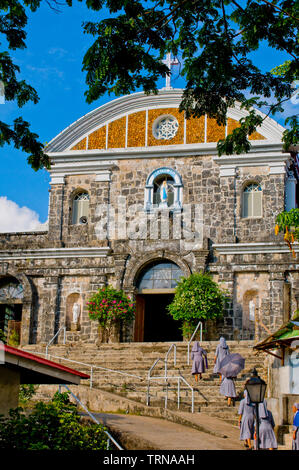 La Chiesa Culion e ex fortezza fu realizzato come difesa contro il Moros nel 1740. Tornò ad una chiesa serve oggi come un luogo di culto. Foto Stock