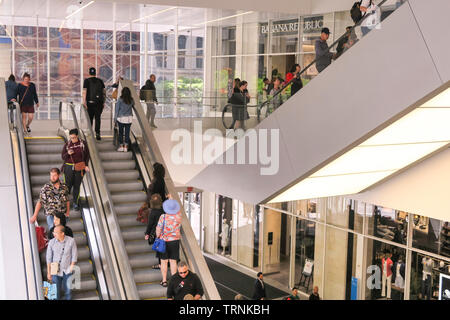 Westfield World Trade Center Shopping Mall, New York City, Stati Uniti d'America Foto Stock